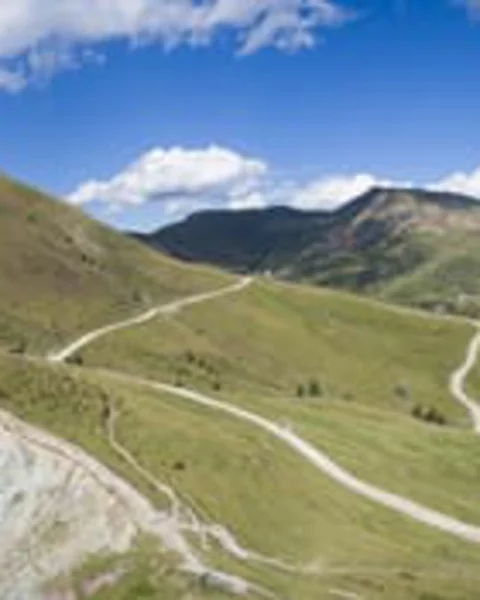 Esplora le montagne in autuno!