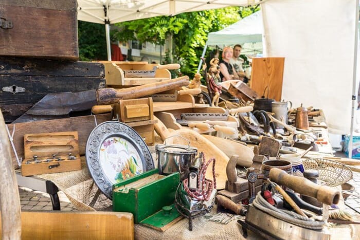 flohmarkt meran 00409 864x576